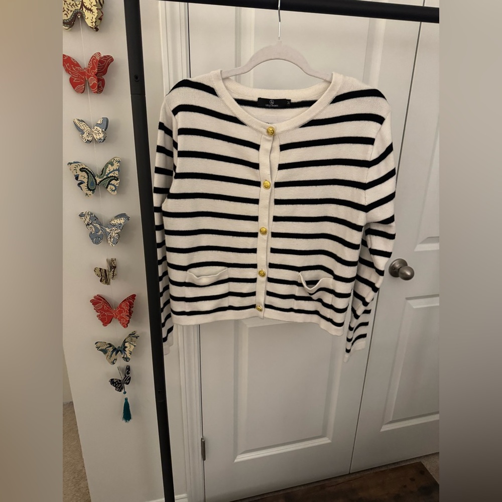 WHITE + BLACK SWEATER